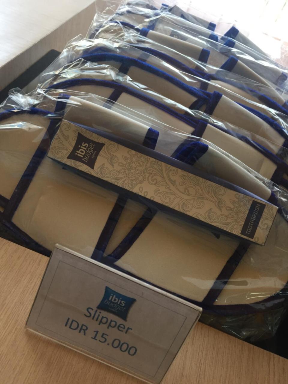 Ibis Budget Jakarta Cikini מראה חיצוני תמונה